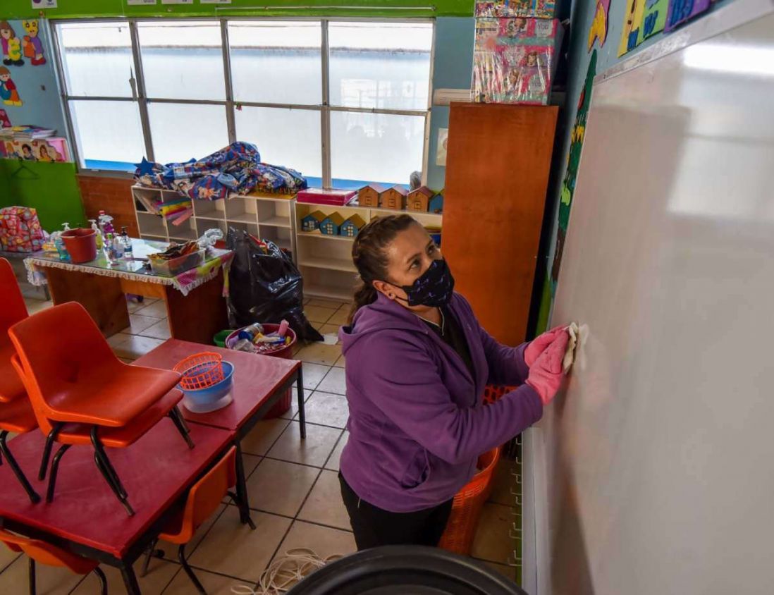 Padres de familia deberán sumarse a jornadas de limpieza de escuelas: SEP