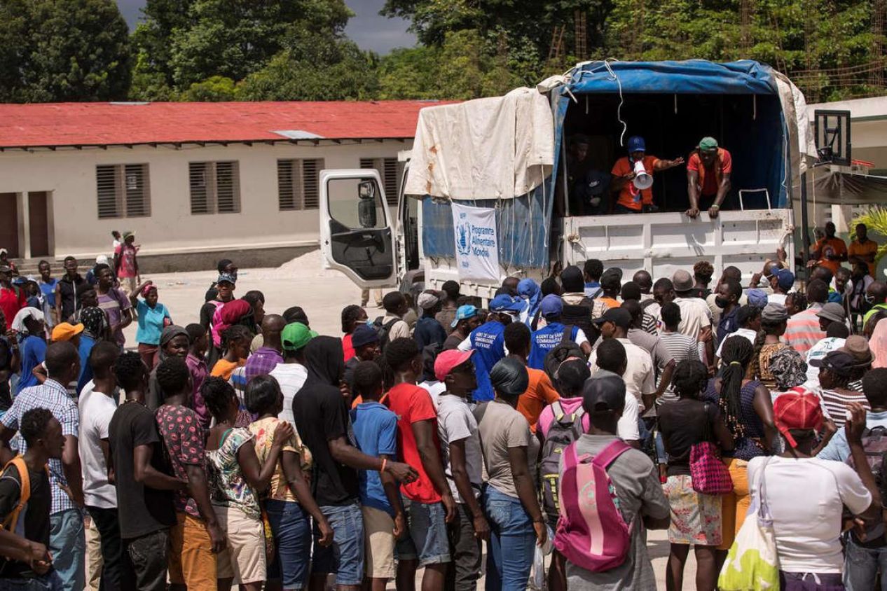 Saquean cuatro camiones que transportaban ayuda humanitaria en carretera de Haití