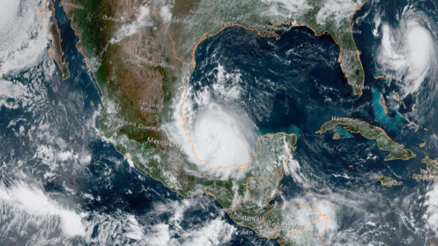¿Qué significan los colores de alerta por huracanes y qué medidas debes tomar?