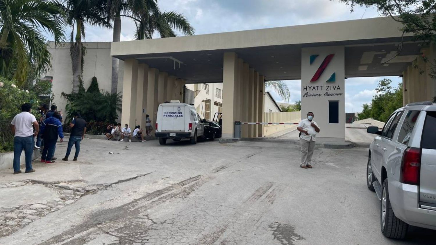Balacera entre narcomenudistas en  playa Puerto Morelos deja dos muertos