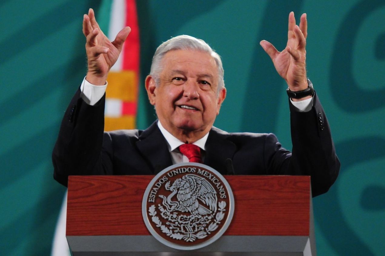 "Blindaje en obras del gobierno tiene como objetivo agilizar trámites, no tiene que ver con transparencia": AMLO
