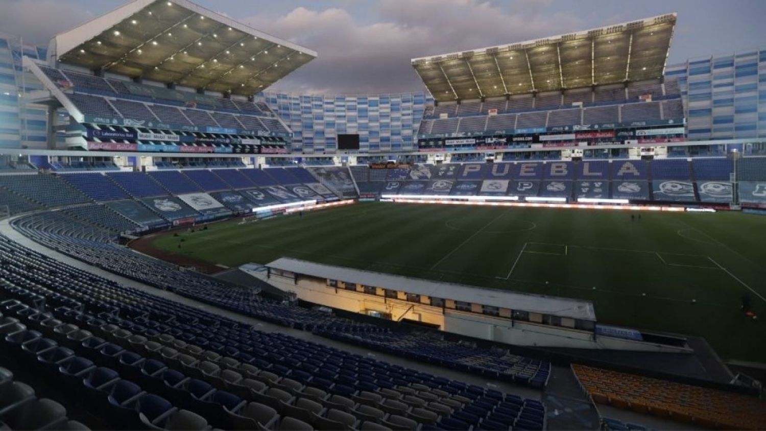 Afición de León ya prepara viaje al estadio Cuauhtémoc para el duelo ante Puebla 