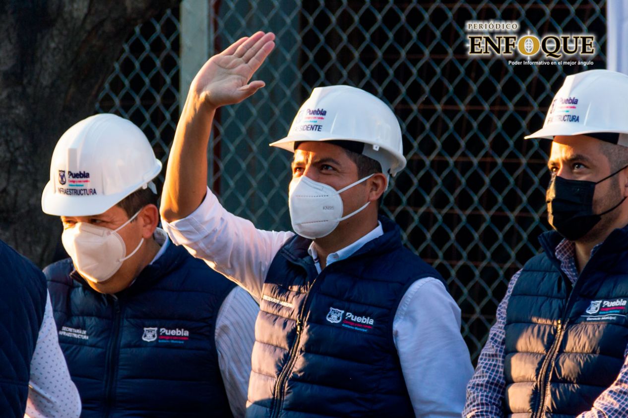 Habrá denuncias contra ambulantes que incurran en actos delictivos: Eduardo Rivera