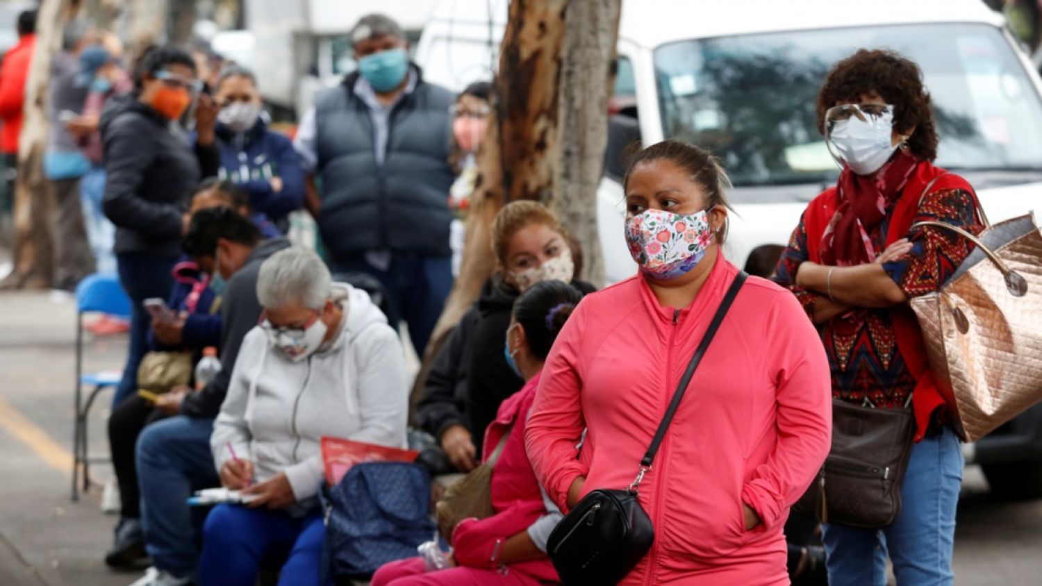 México registró en un día 348 muertes y 6,153 contagios nuevos