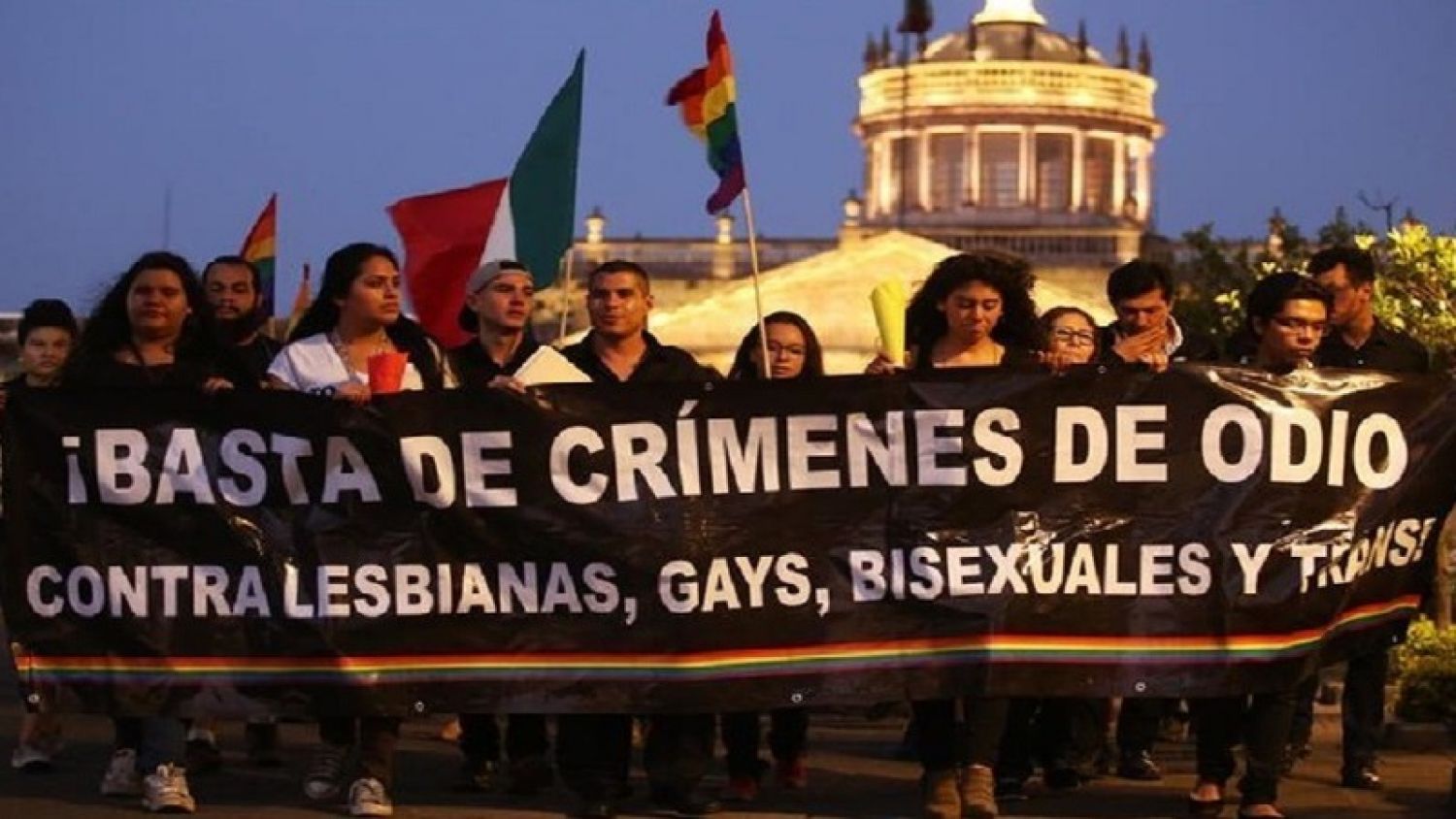 Zoe una mujer trans fue atacada con ácido 