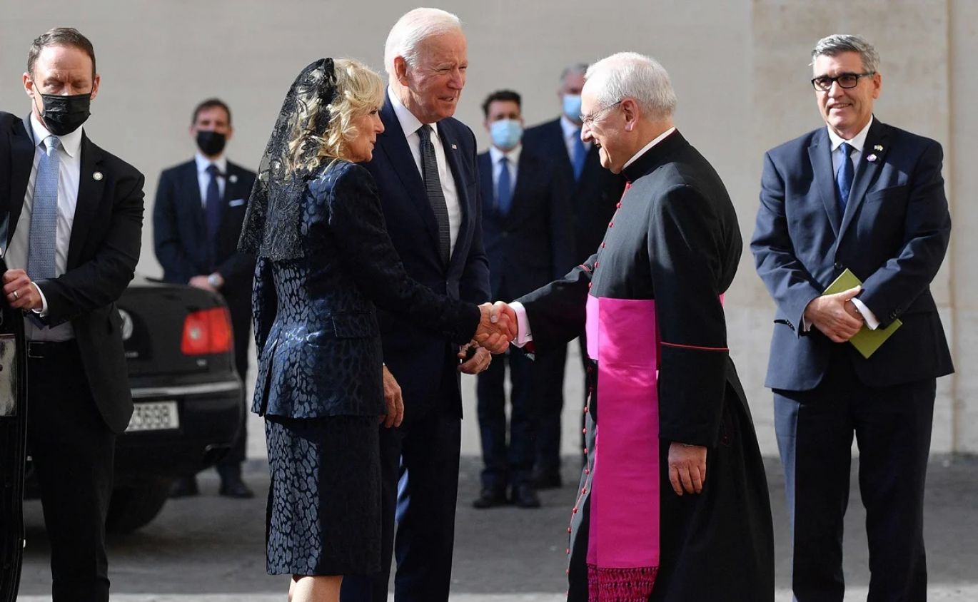 Joe Biden se reúne con el papa Francisco en el Vaticano previo a participación en cumbre del G20