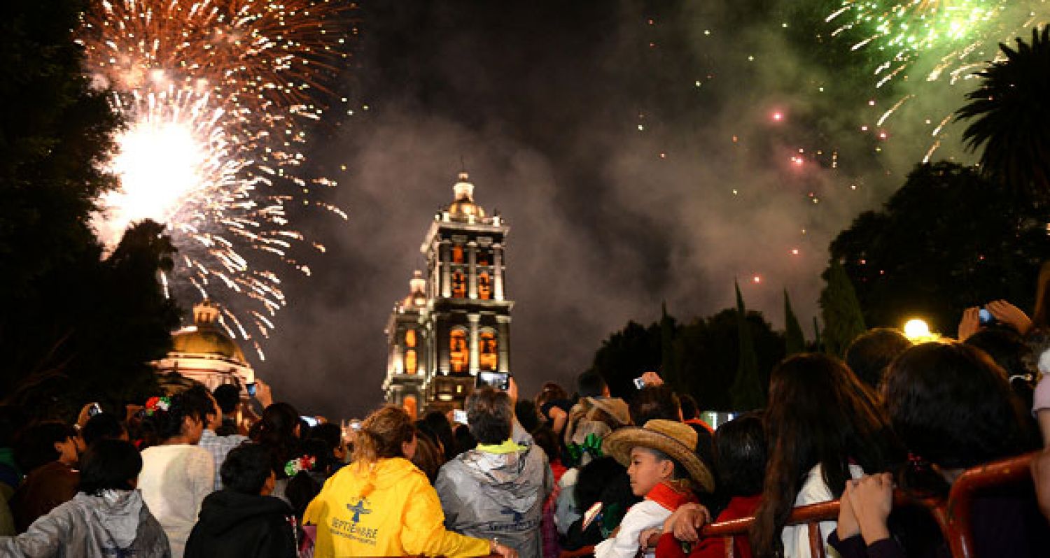Habrá verbena y grupos musicales para noche del Grito en el zócalo: Rivera Vivanco