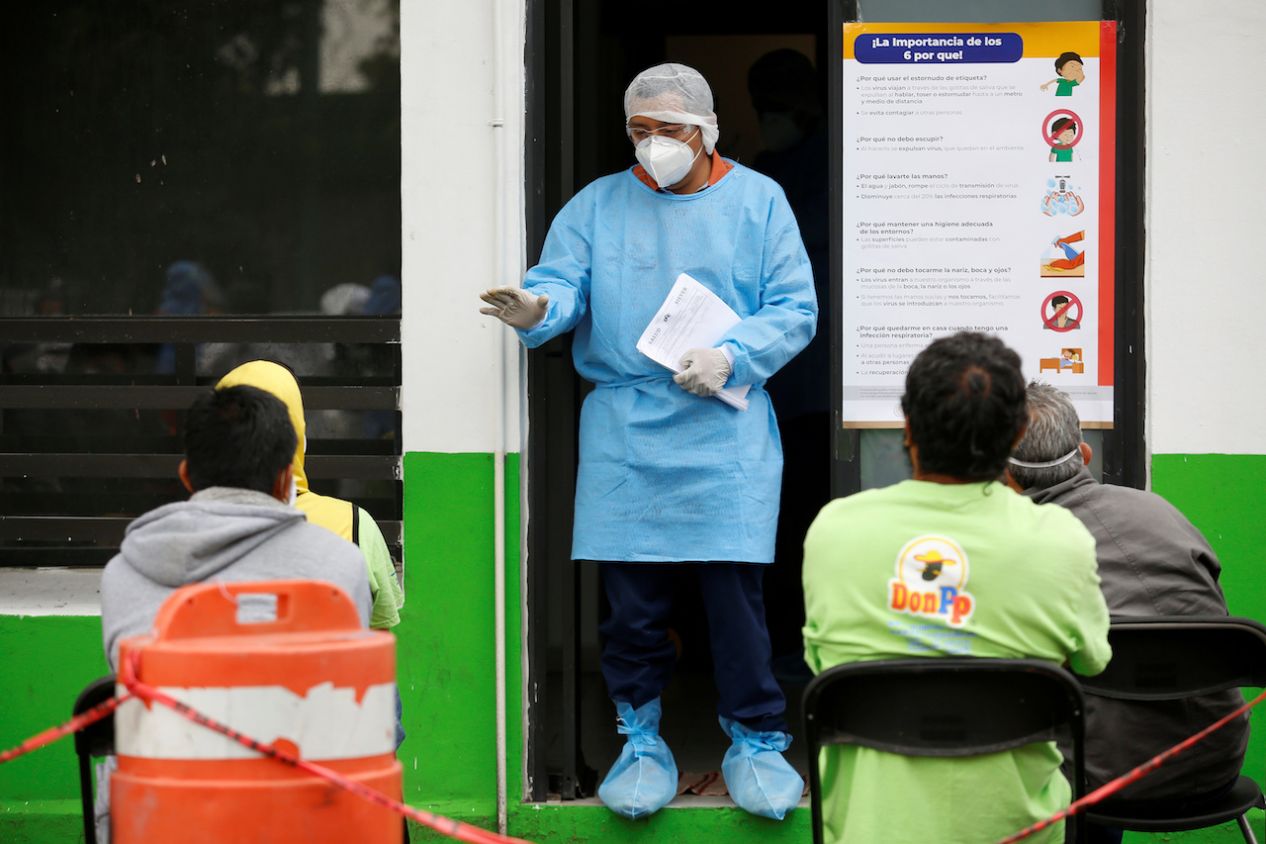 México registra 15,876 nuevos contagios y 879 muertes en las últimas 24 horas