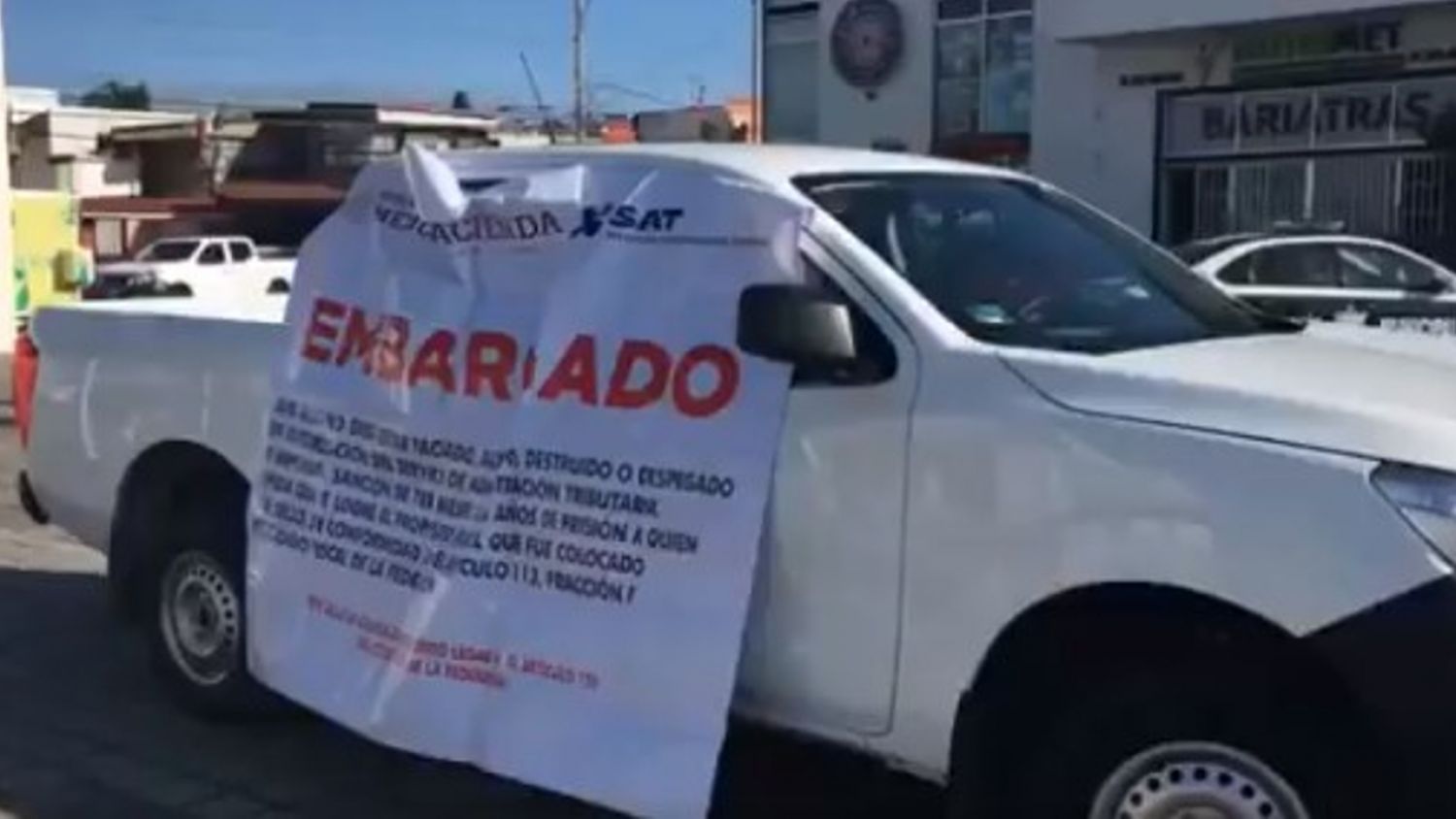 Embarga el SAT la Plaza Lazcarro de San Pedro Cholula 