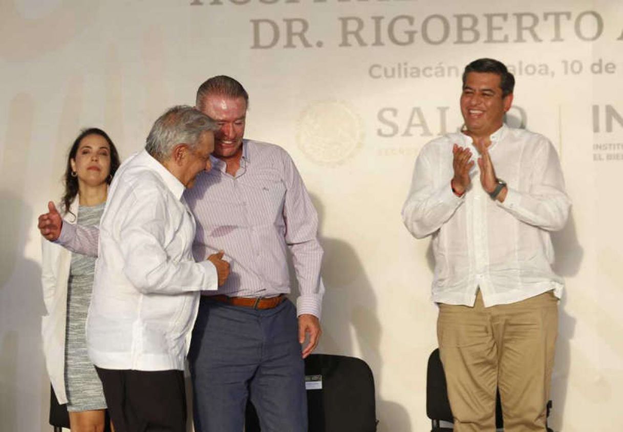 AMLO reactiva proyecto para basificar a 86 mil trabajadores del sector salud