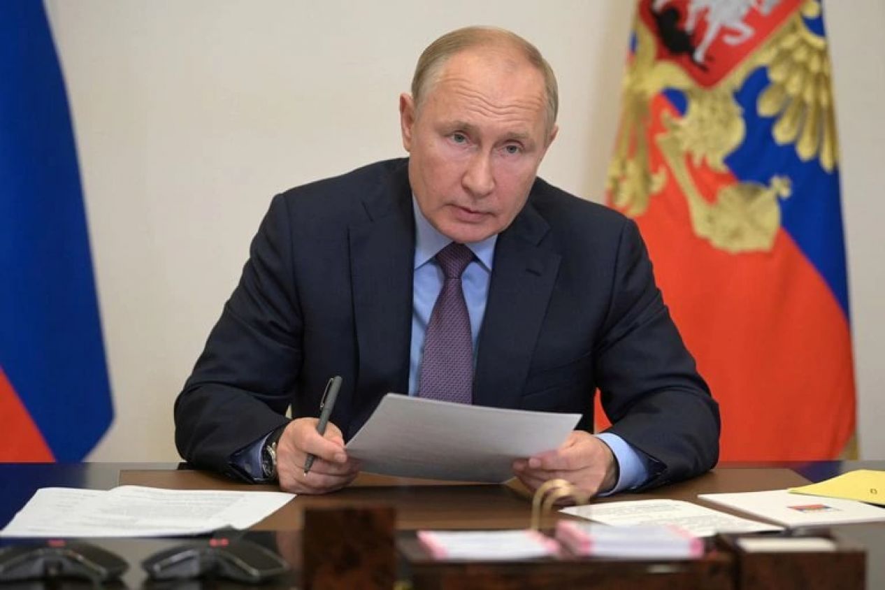 “La Sputnik V mostrará su alto nivel de protección”; Aíslan a Vladimir Putin por posible contagio