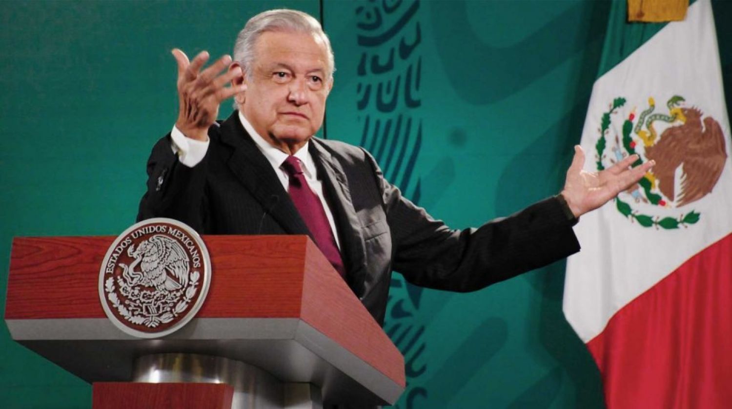 AMLO pide a opositores participar en la consulta de revocación de mandato