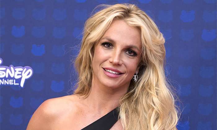 Padre de Britney Spears deja de ser su tutor legal después de 13 años