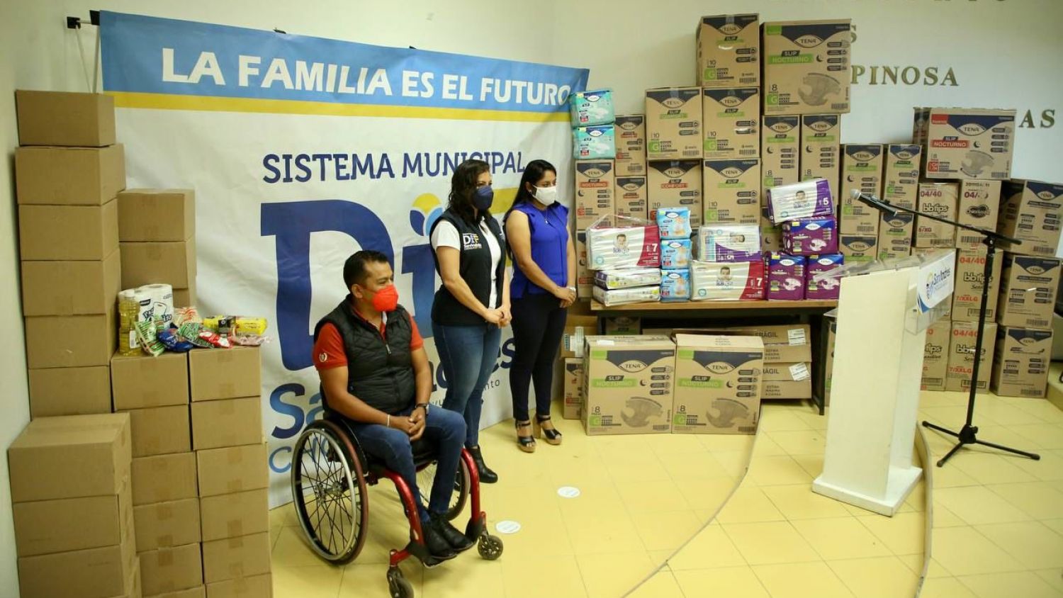 DIF de San Andrés Cholula entregó apoyos para gastos médicos a personas en situación vulnerable 