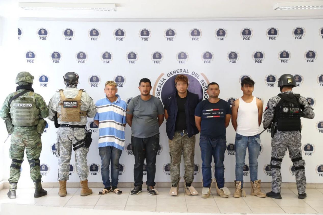 Capturan a 5 presuntos integrantes de la Familia Michoacana vinculados a la masacre de Zinapécuaro