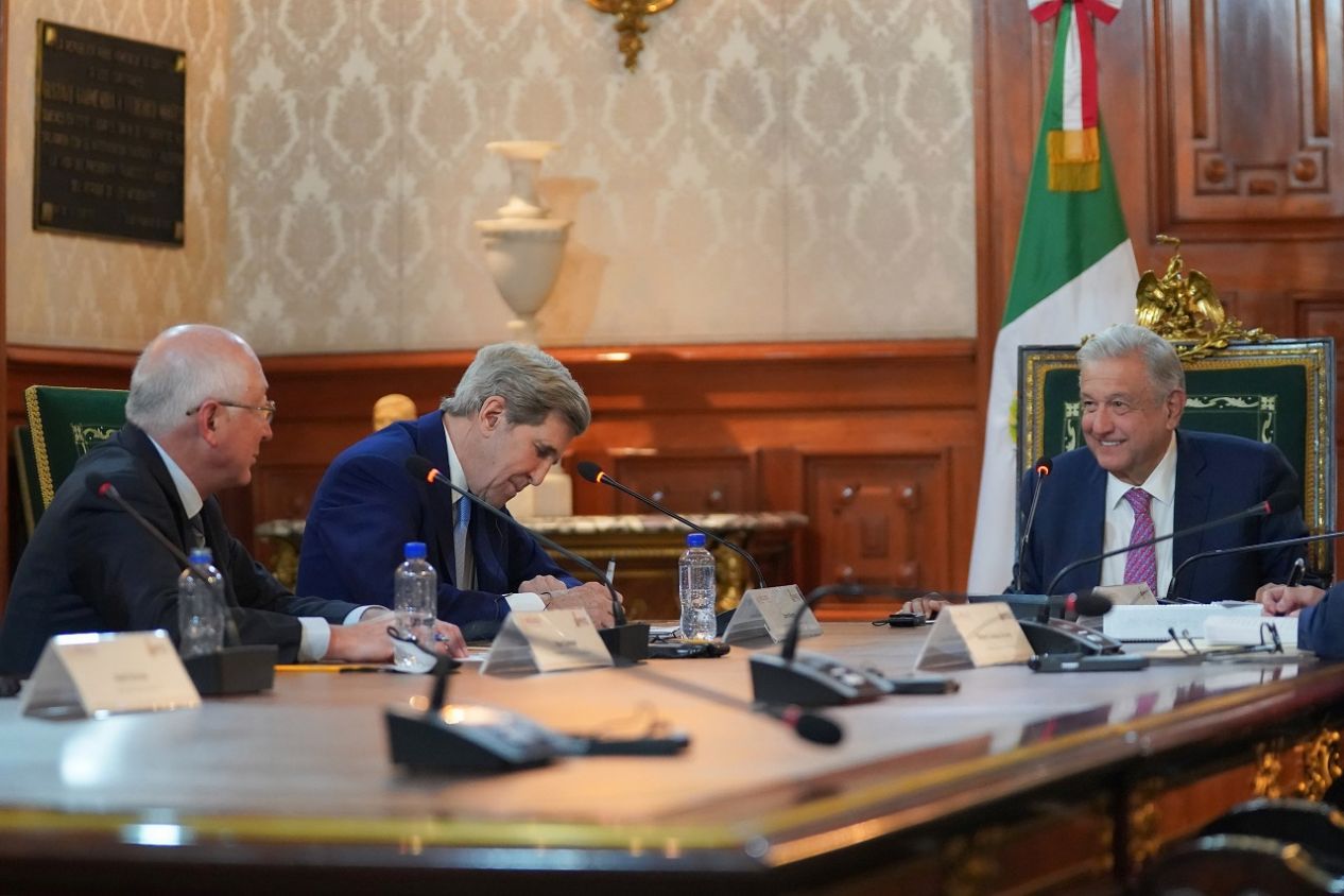 Estos fueron los puntos que planteó AMLO a John Kerry
