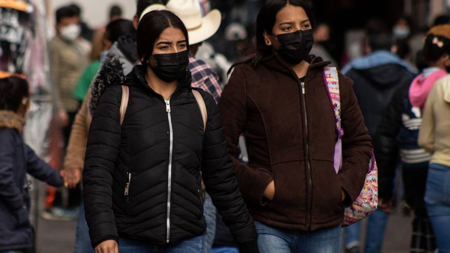 México registró en las última semana 136 mil 743 contagios por Covid