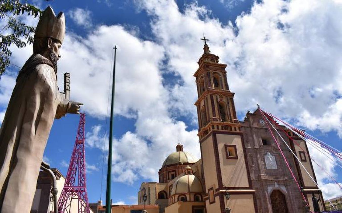 Tlaxco celebró el patronato religioso de San Agustín