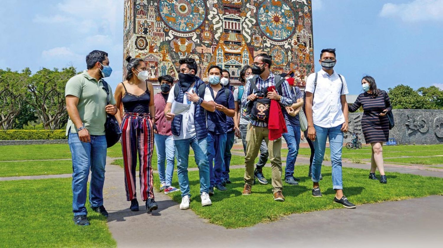 Más de 400 mil alumnos regresan a la UNAM con sesiones 100% presenciales