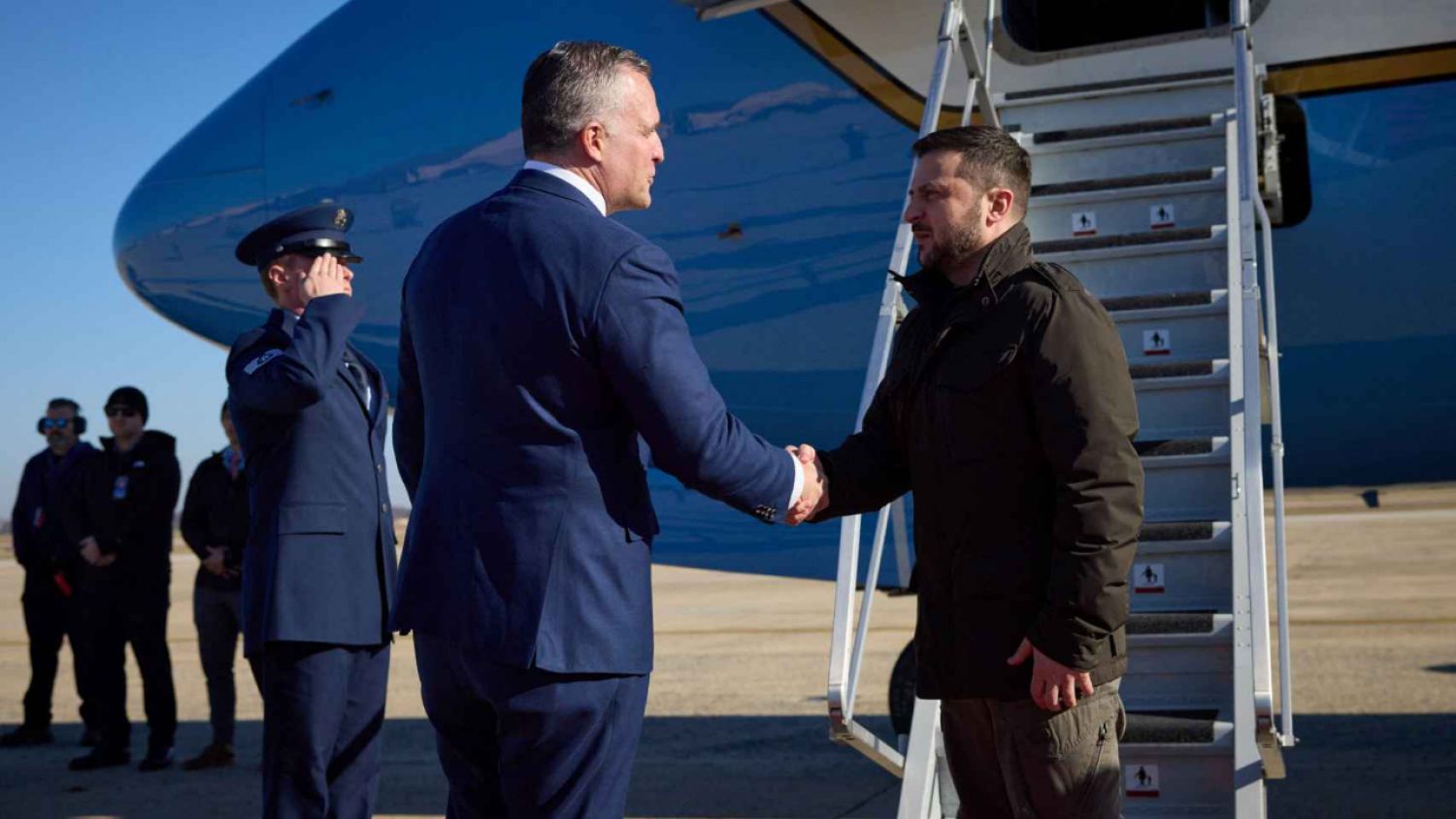 Regresó Zelenski a Kiev tras visitar Estados Unidos