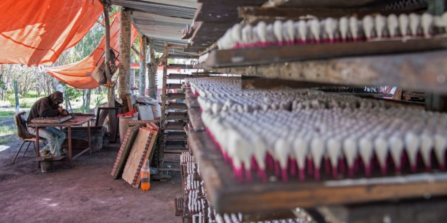 Ayuntamiento de Puebla aplicará operativos contra pirotecnia en mercados