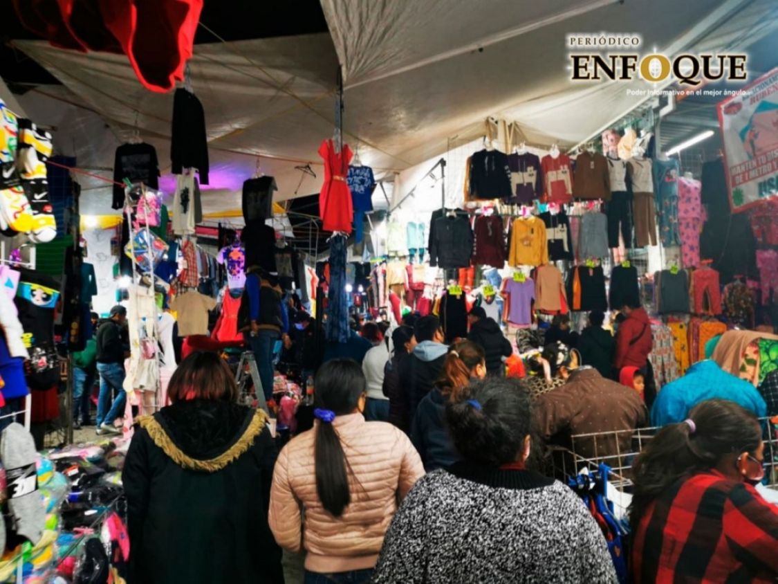 Se abarrota la Central de Abastos de Tepeaca con motivo de las fiestas decembrinas 
