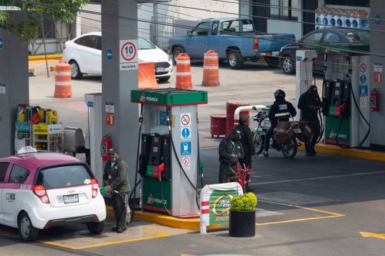 El SAT da regalo de fin de año a los gasolineros
