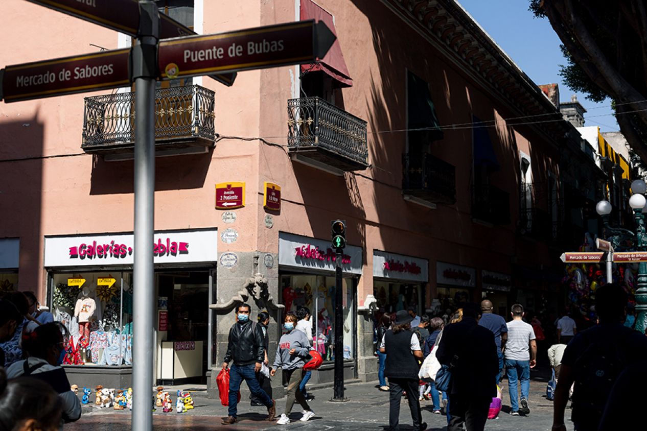 Permanece vigilancia en corredor 5 de mayo para evitar instalación de ambulantes: SSC