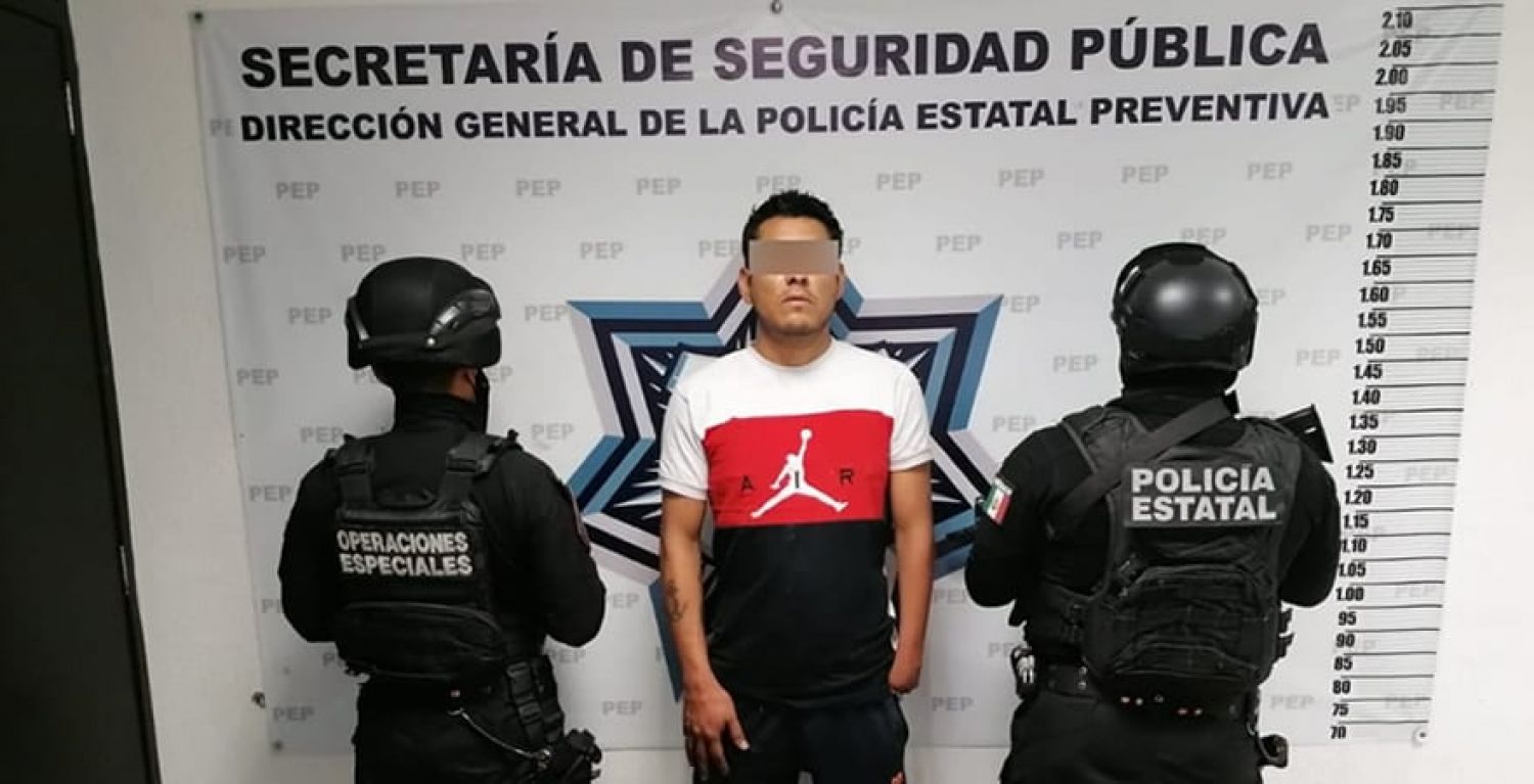 Detienen a sujeto con posesión de arma de fuego y sustancias ilegales