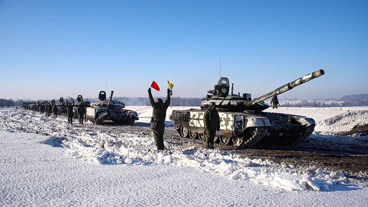 Rusia anuncia retiro de algunas de sus tropas militares cerca de la frontera con Ucrania