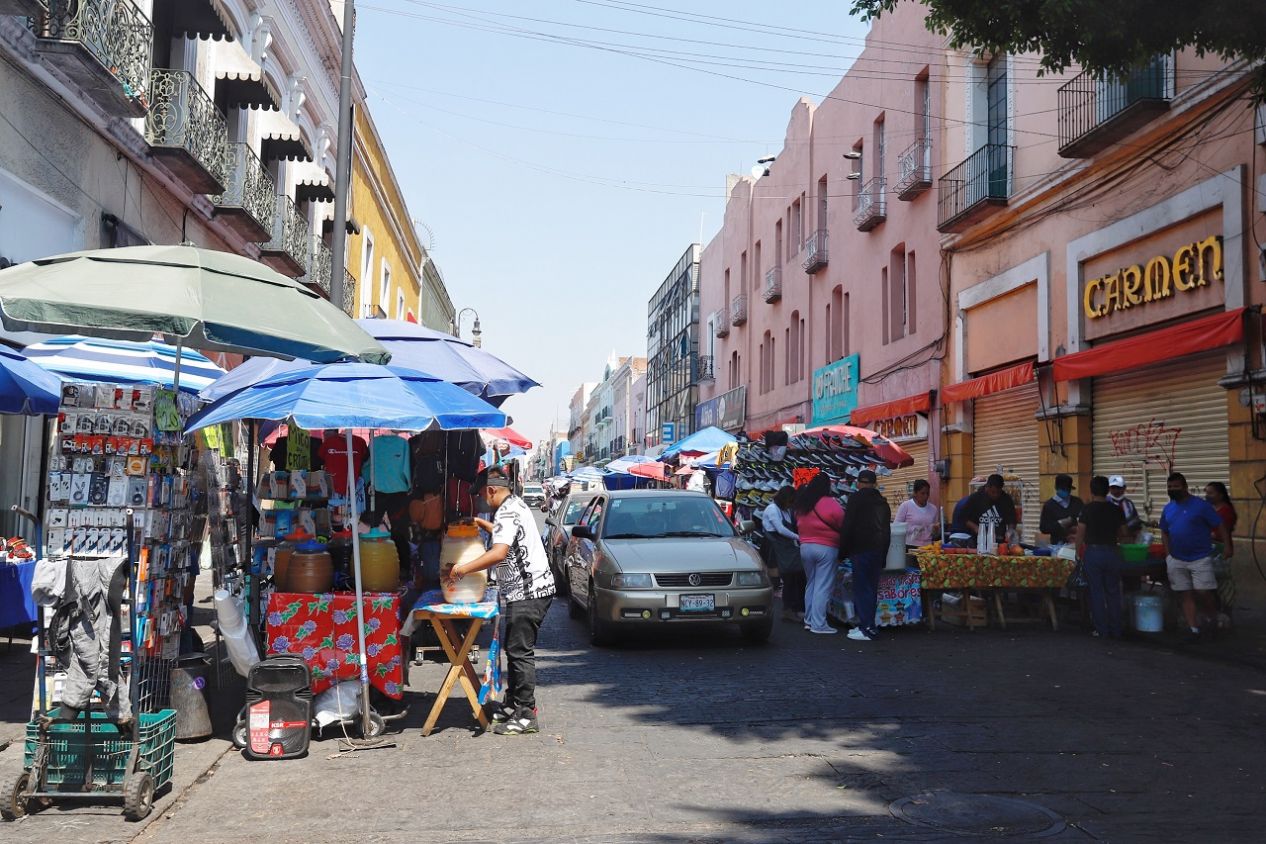 Proponen reubicar ambulantes del Centro Histórico a la 25 poniente y zonas habitacionales
