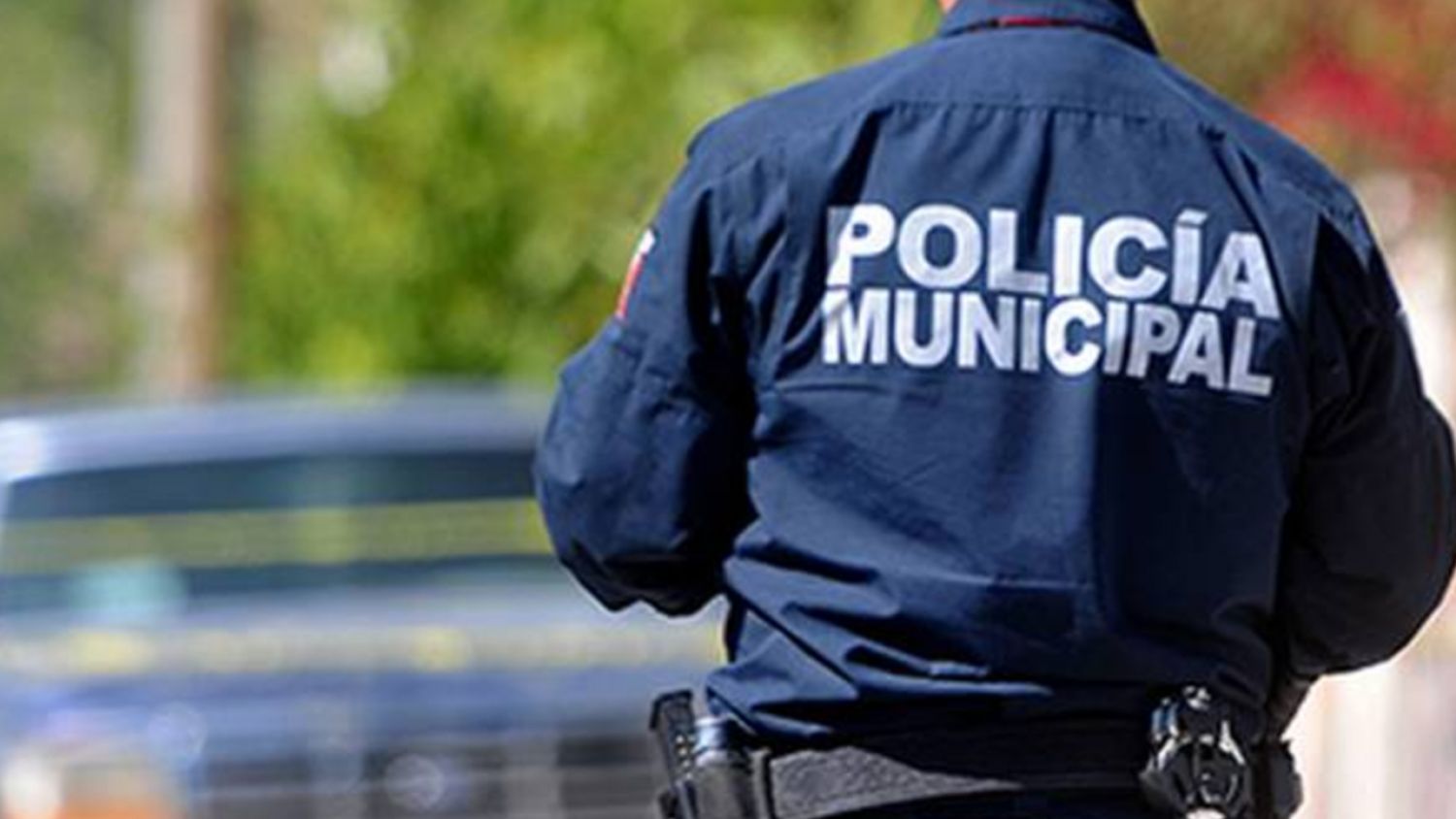 Abren investigación en contra de los policías que detuvieron a la joven que se defendió de una agresión sexual de un chofer particular 
