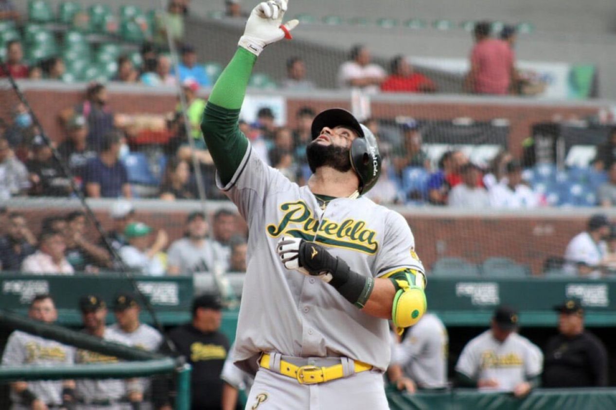 Pericos dividió triunfos en doble cartelera ante Saraperos 