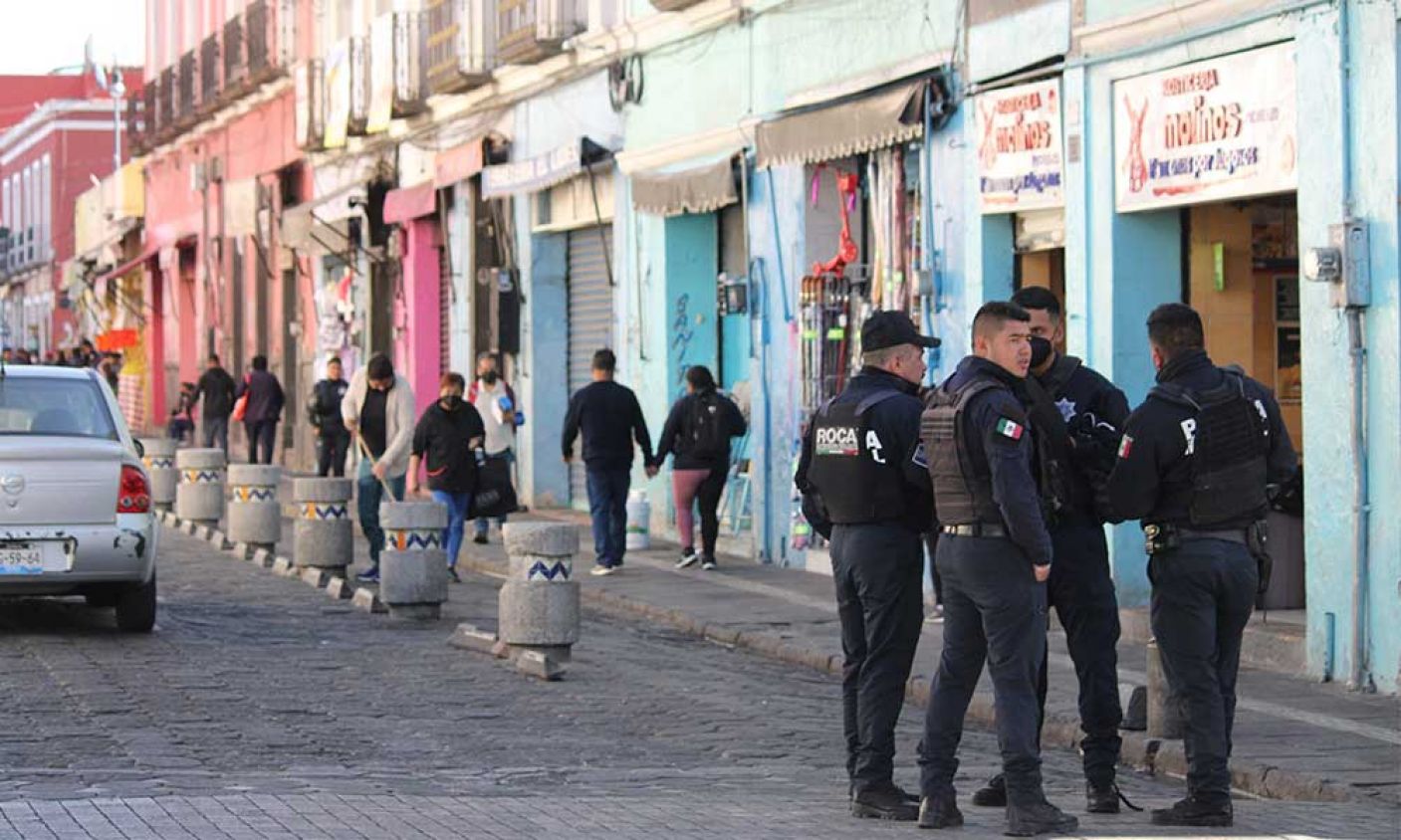 Montan operativo para impedir instalación de ambulantes en el Centro Histórico