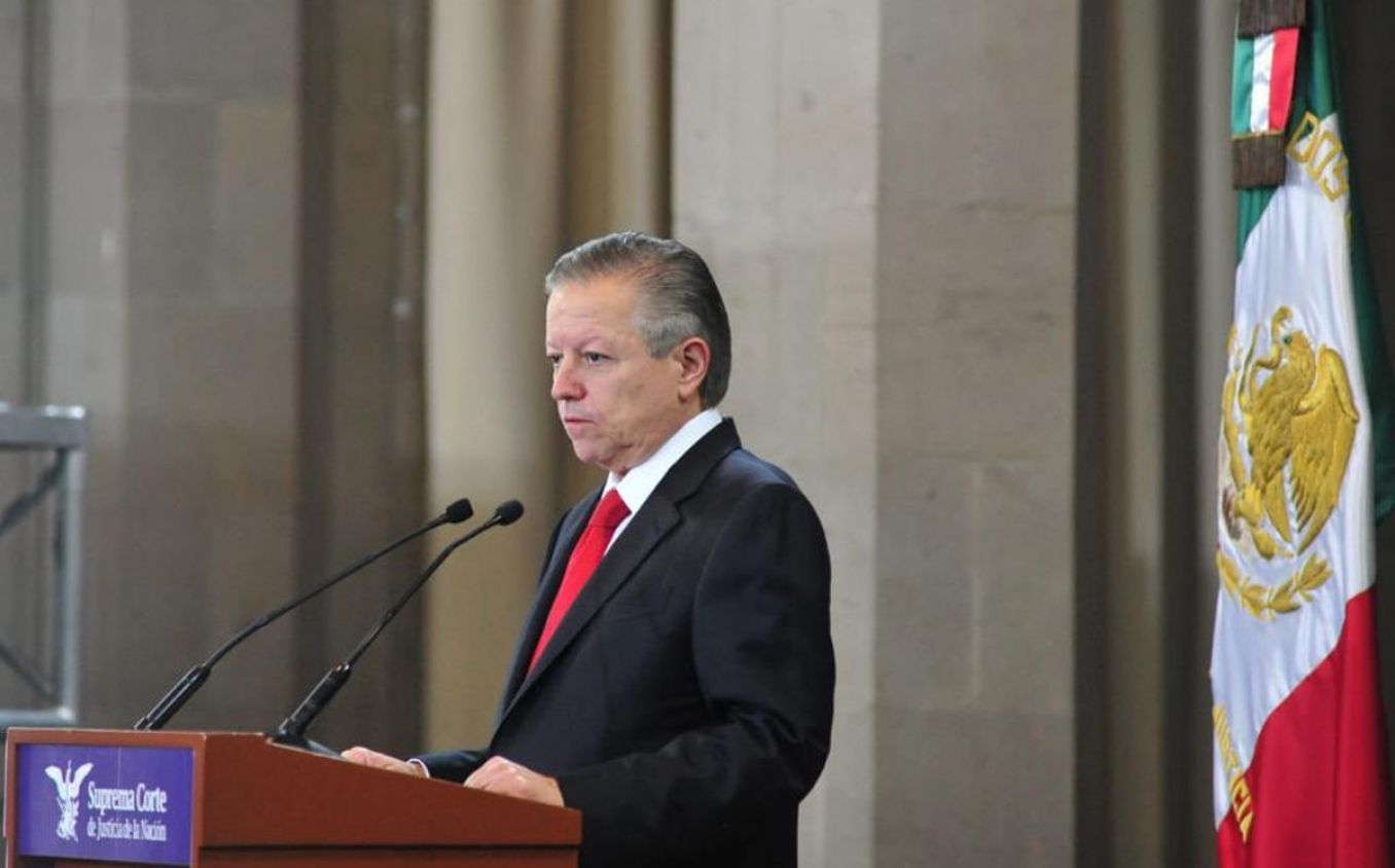 Suprema Corte presenta ante el Congreso iniciativa de Ley General sobre feminicidios
