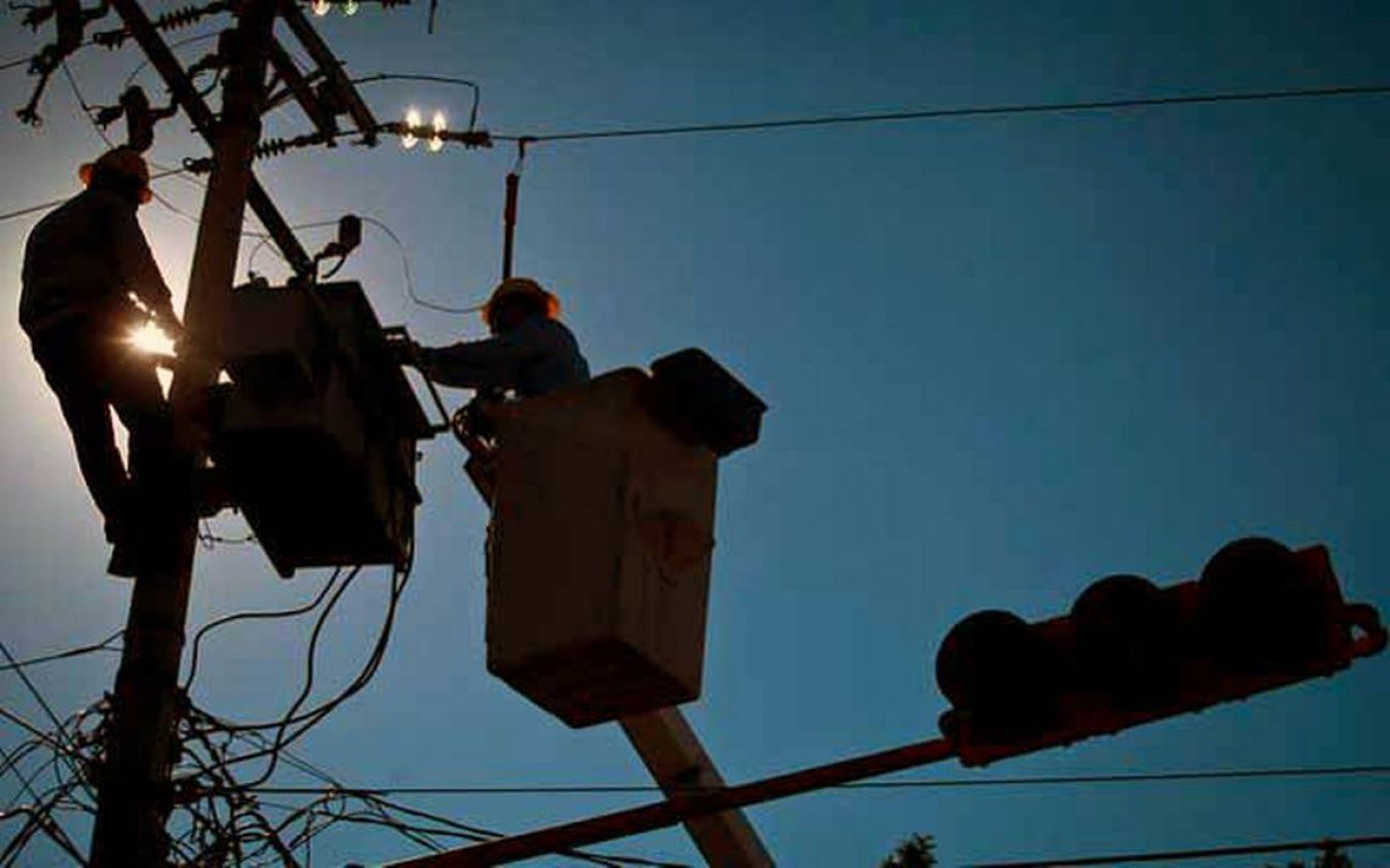 Confirma CFE apagón masivo en Yucatán, Quintana Roo y zonas de Campeche