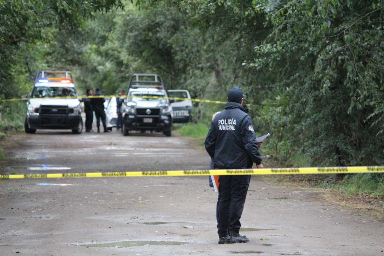 Hallan cadáver de un hombre parcialmente quemado en Xicohtzinco