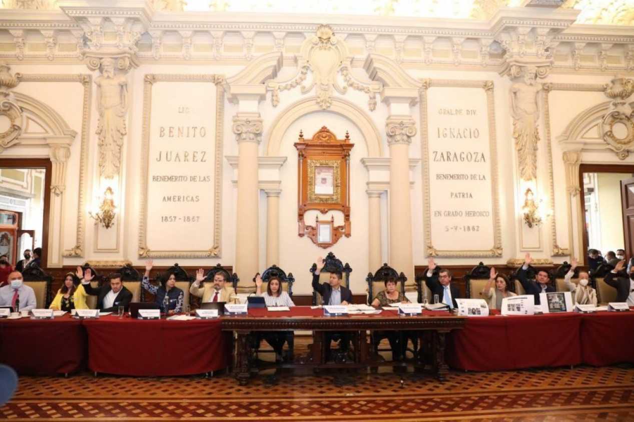 Cabildo de Puebla reconoce tres “asentamientos irregulares”