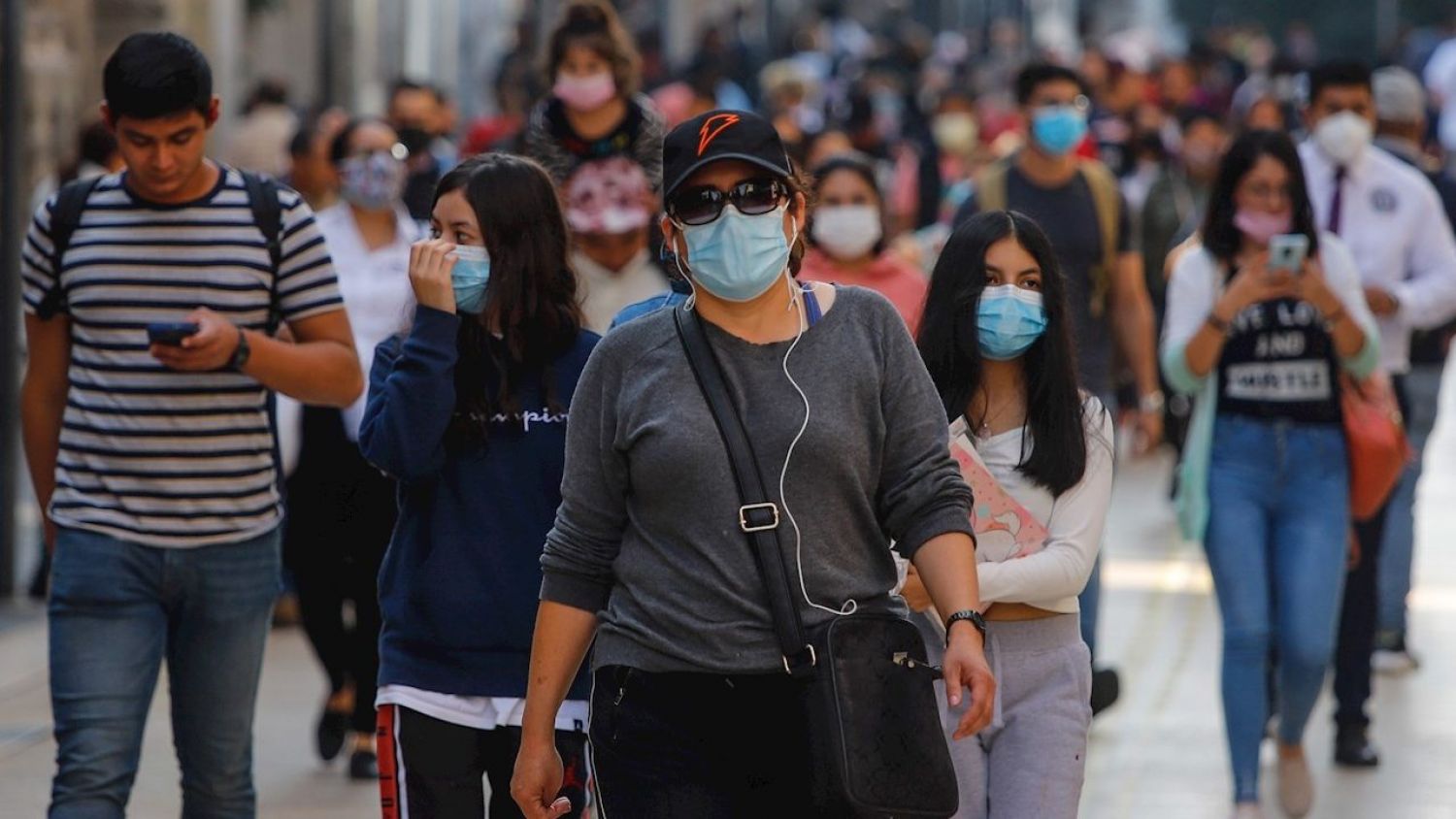 Se duplican los casos en México en una semana y hay más de 108 mil casos activos