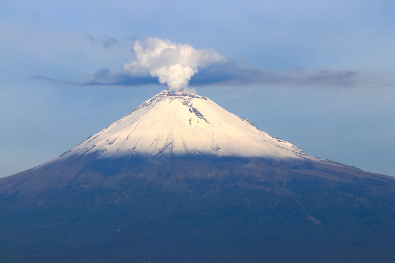 Actividad volcánica: Popocatépetl emitió 28 exhalaciones y un sismo en las últimas 24 horas
