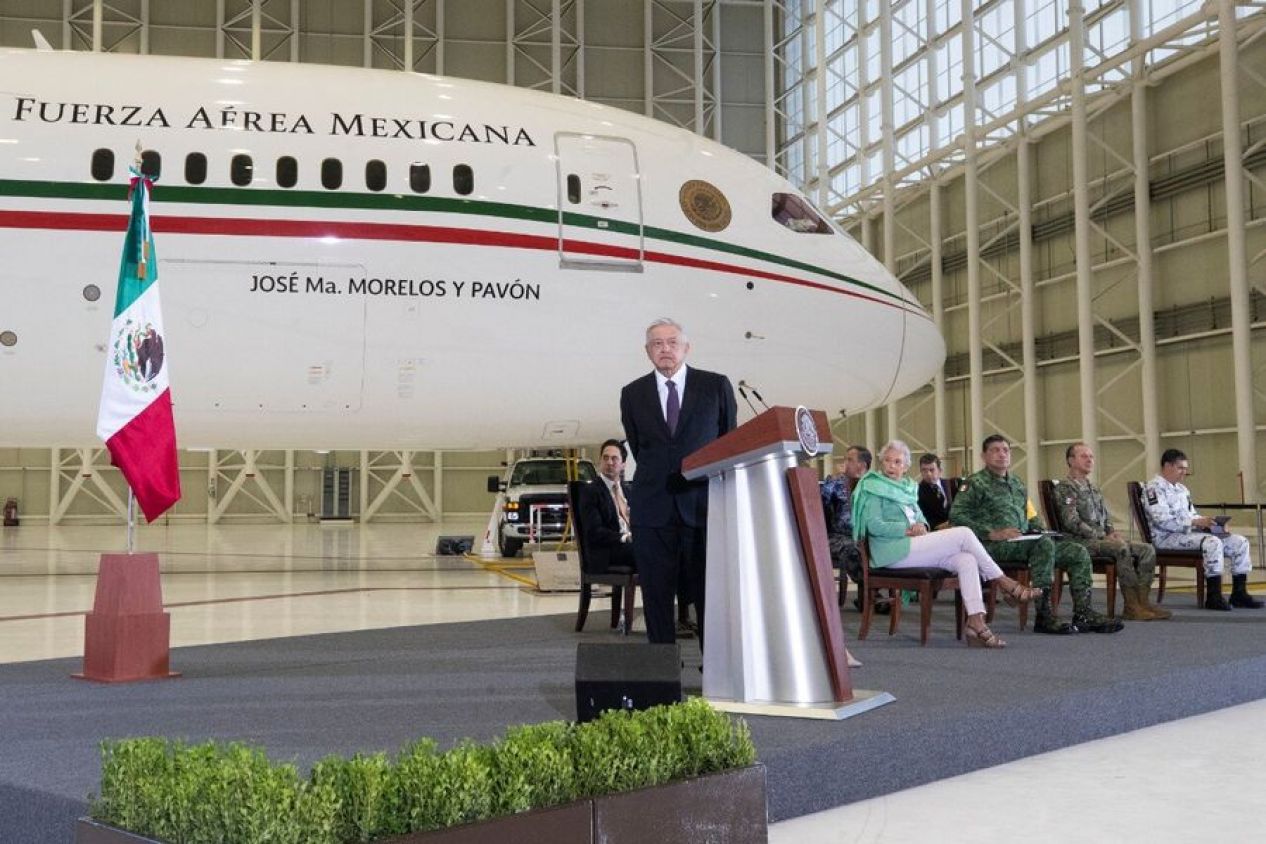 Ofrece AMLO a Argentina avión presidencial a plazos