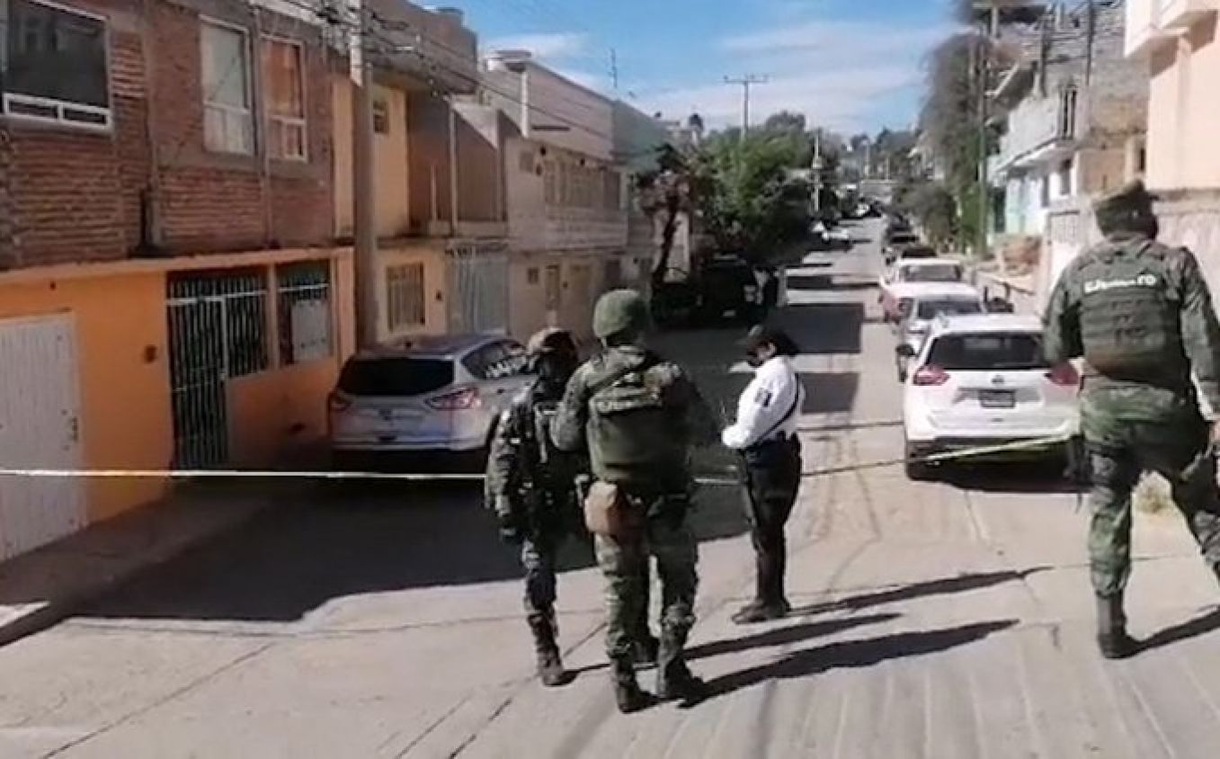 Hallan cuerpos de seis hombres y una mujer en un domicilio en Zacatecas