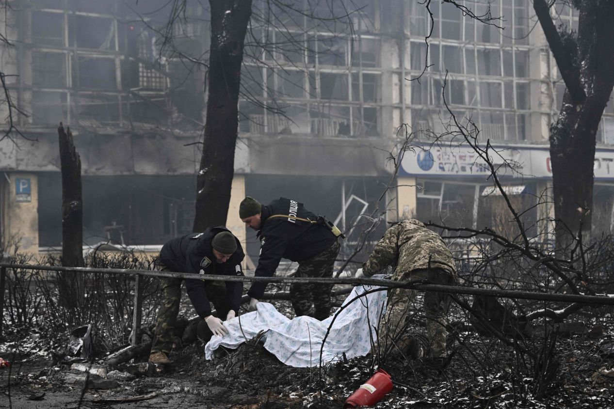 Servicio estatal de emergencias en Ucrania confirmó más de dos mil civiles muertos por ataques de Rusia