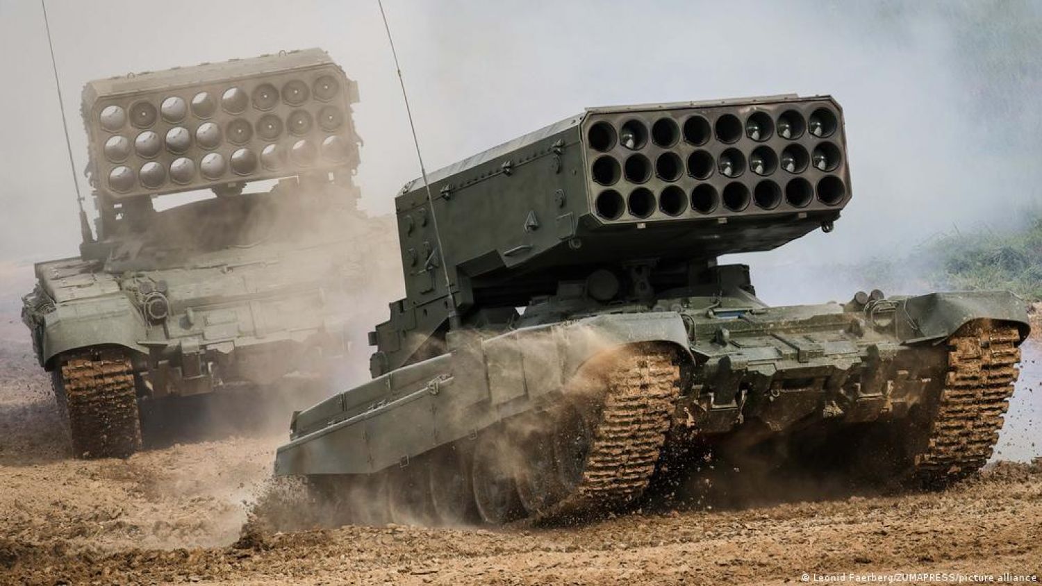 EEUU advierte que Rusia está moviendo bombas de racimo y termobáricas en Ucrania
