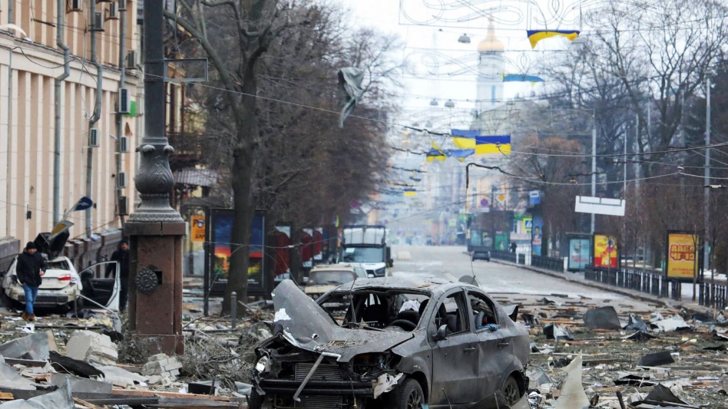 Al menos 21 muertos y más de cien heridos tras el bombardeo de Rusia contra la ciudad de Járkov, reporta Ucrania.