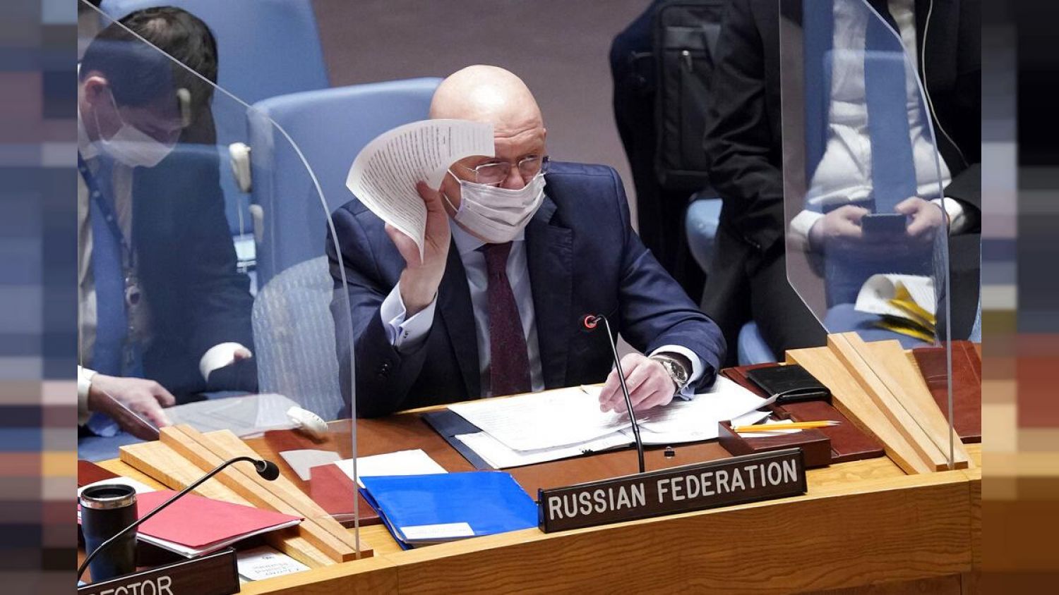 Avión desde St. Petersburgo recogerá a 12 diplomáticos rusos expulsados de la ONU en NY