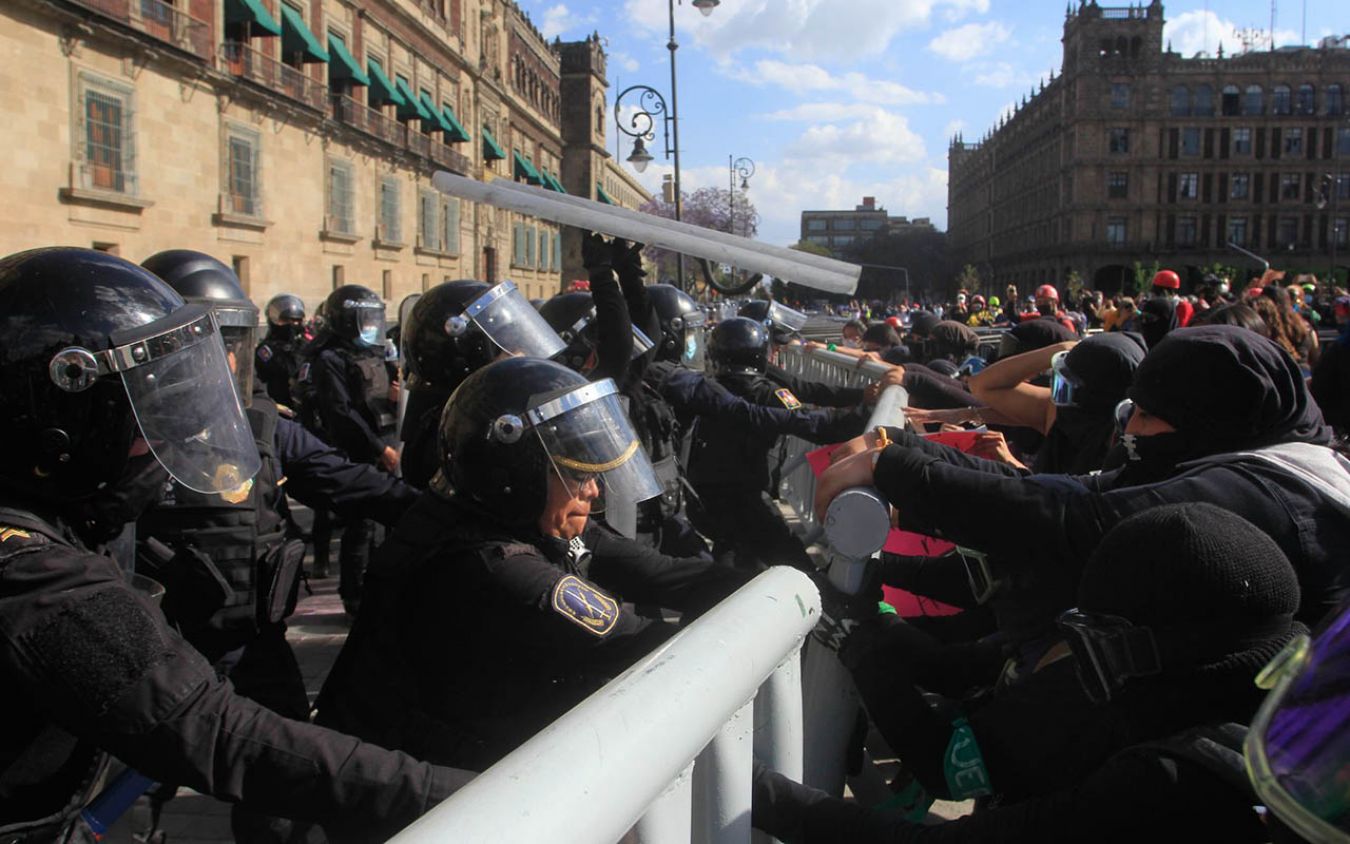 Anuncia CDMX despliegue de 3 mil policías para vigilar marcha del 8M