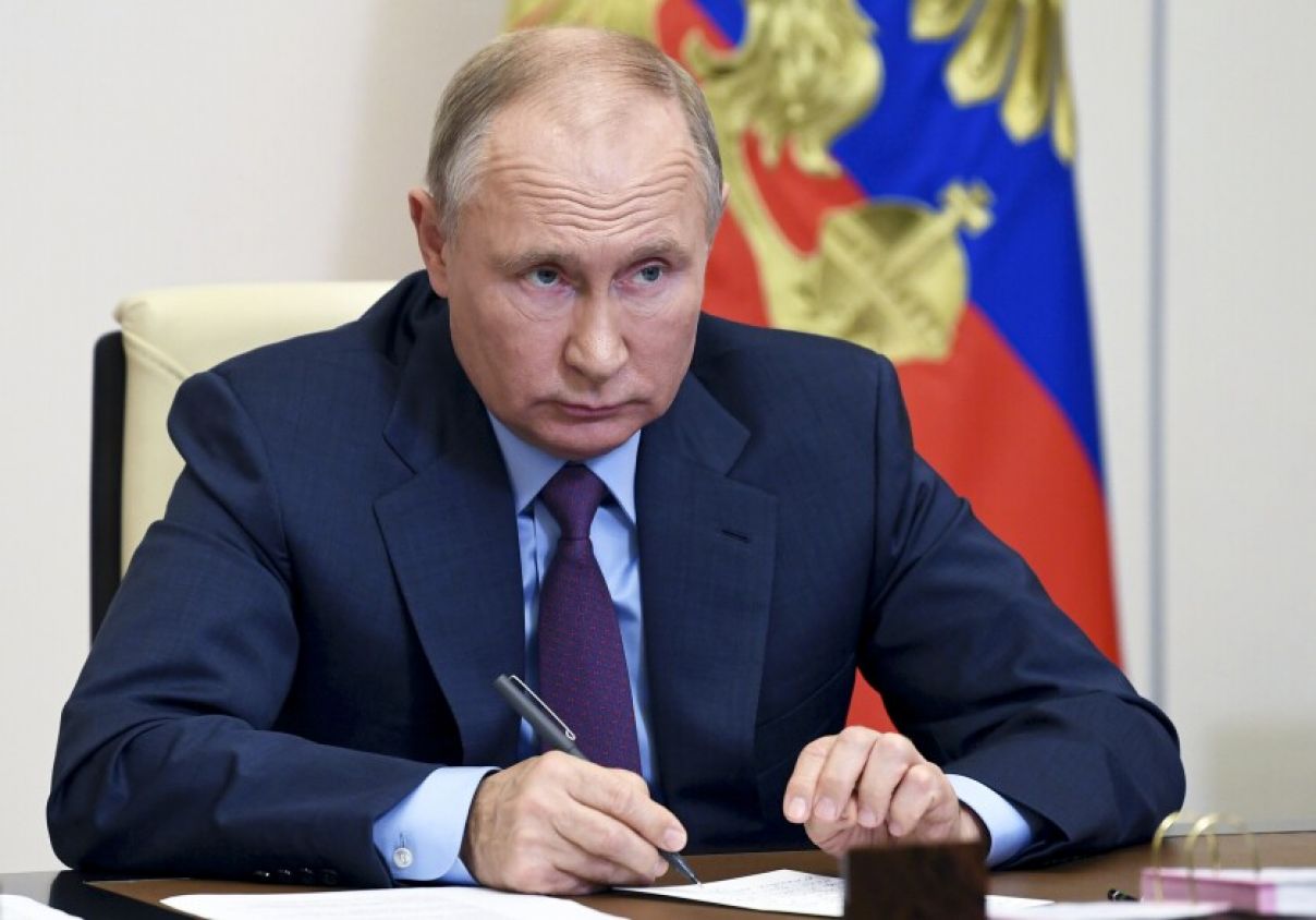 Firma decreto Vladimir Putin que prohíbe exportaciones en Rusia; estará vigente todo este año