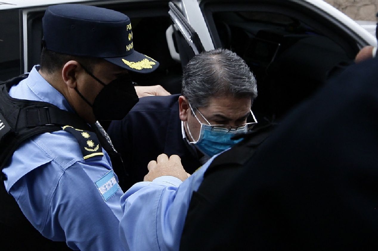Expresidente de Honduras, Juan Orlando, se declara inocente en EEUU por cargos de droga y armas