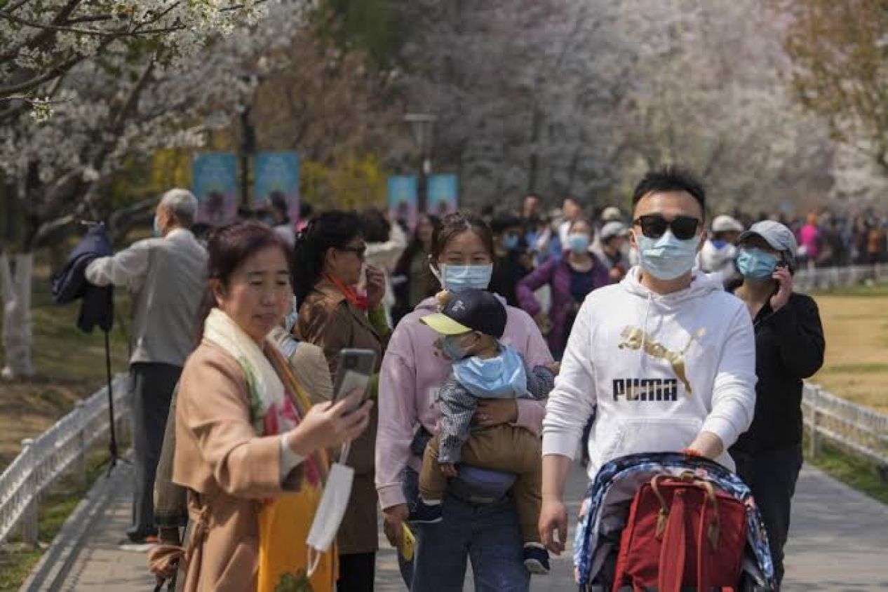 Brote de covid-19 en Beijing y Shanghái está bajo control; levantan restricciones